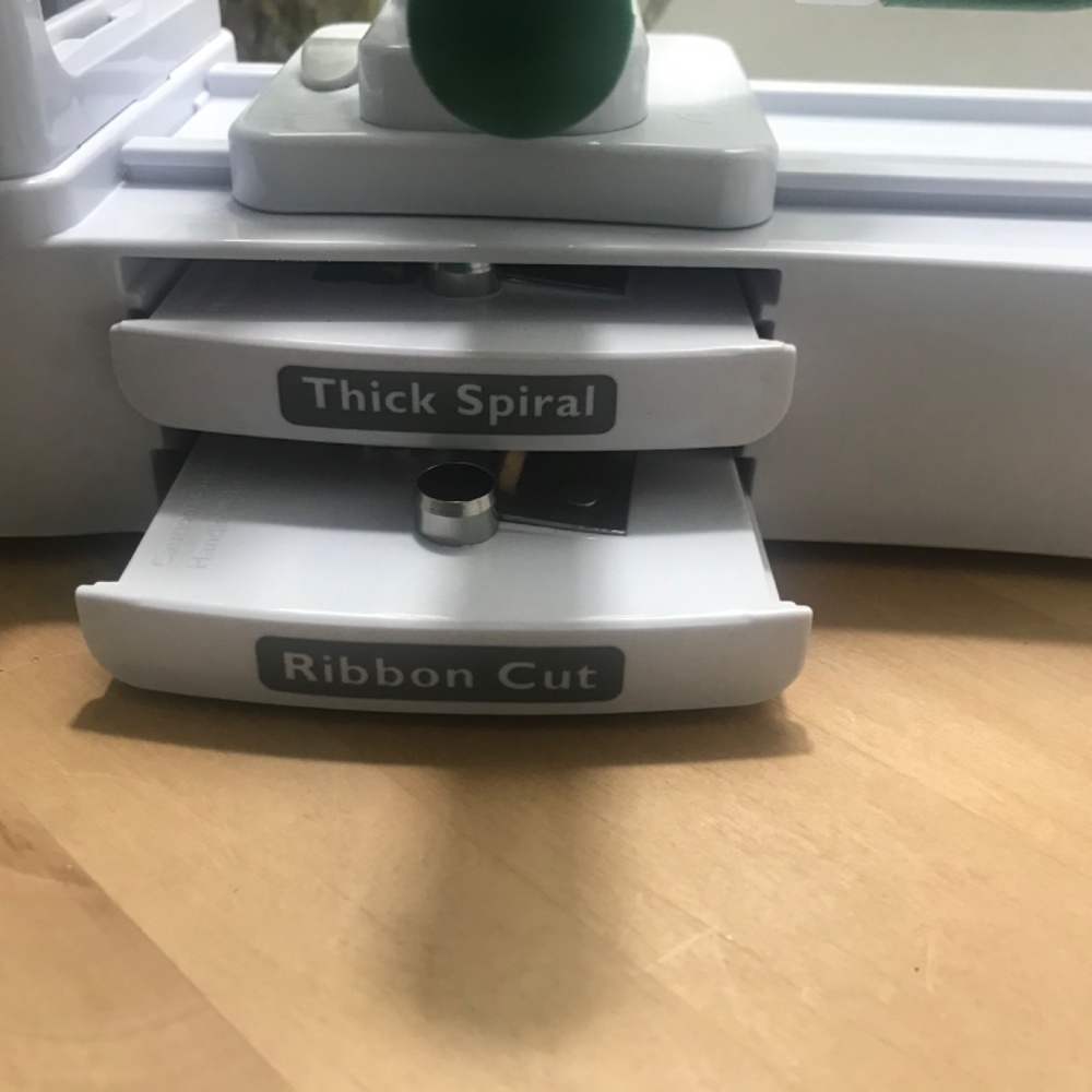 VeggittiPro Spiralizer - Picture 8 of 8